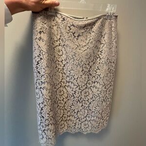 Chic Lace Pencil Skirt - Light Gray